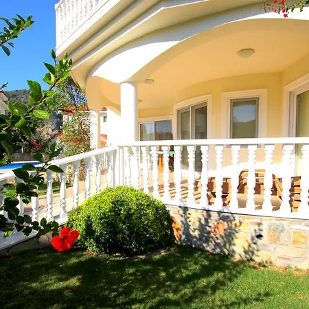 Villa Babylon *